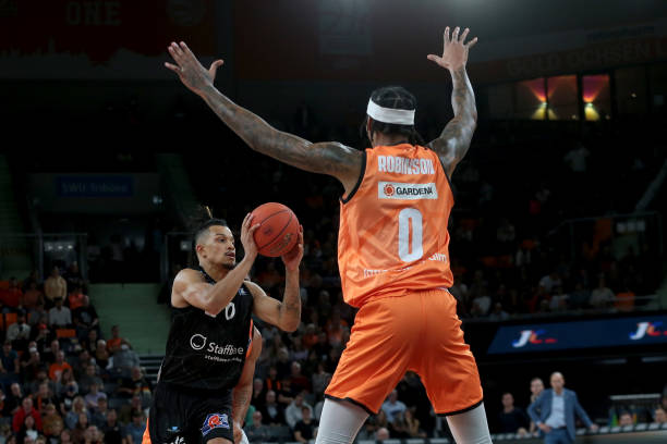 保持镇定 保持镇定