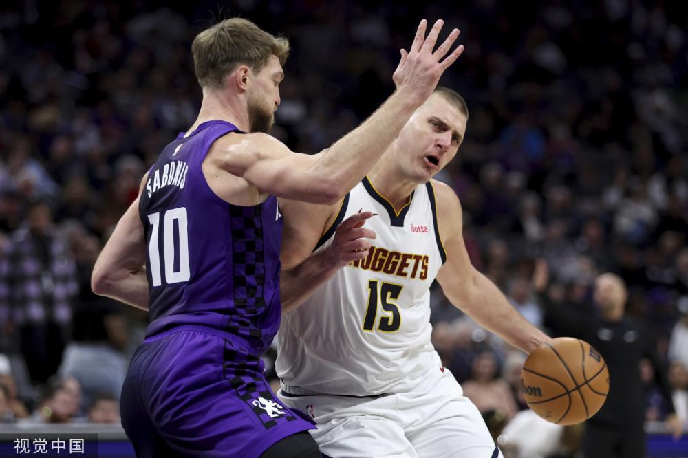 特别是在首 特别是在首